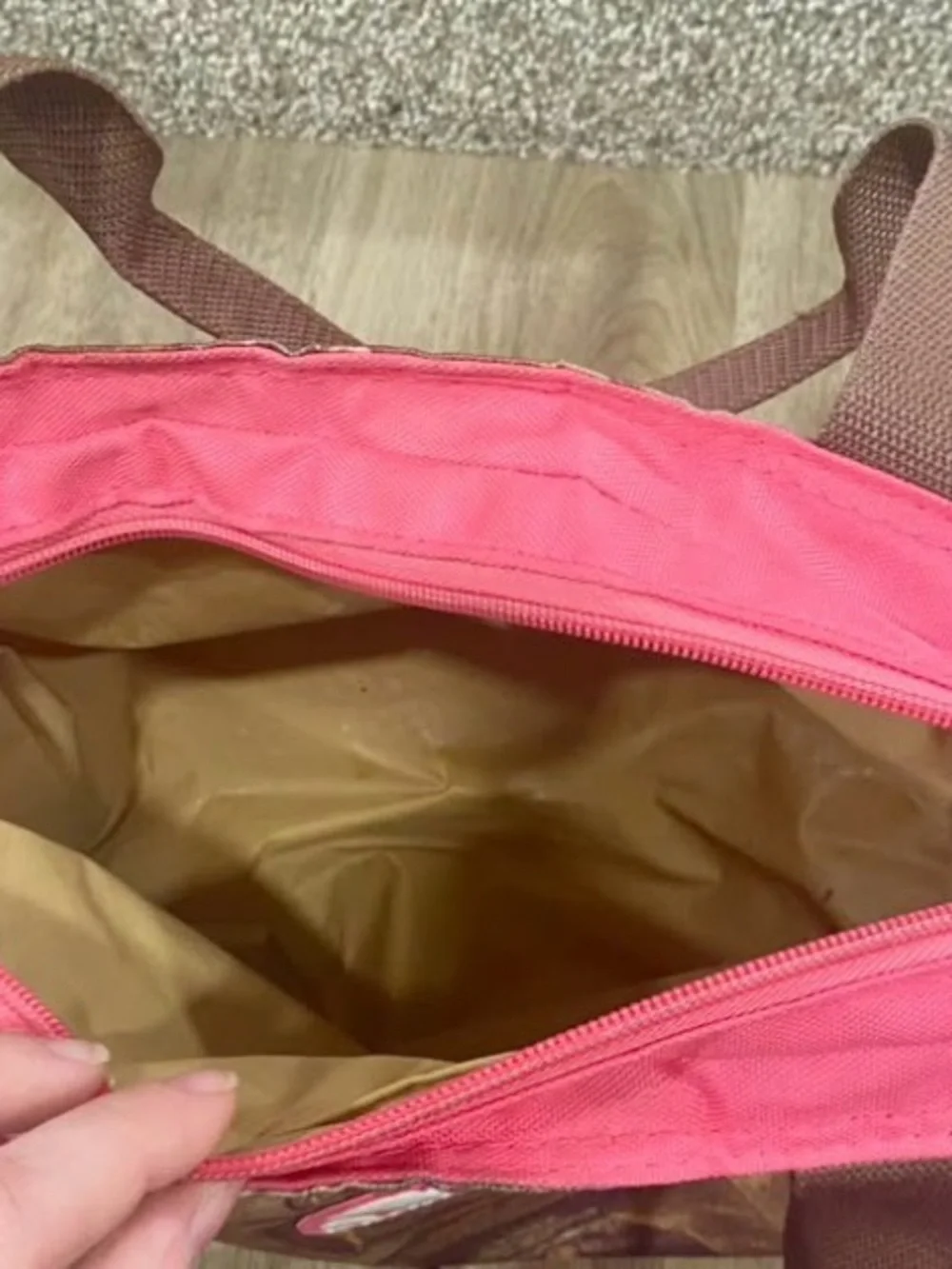 Igloo Camouflage Tote with Pink Trim